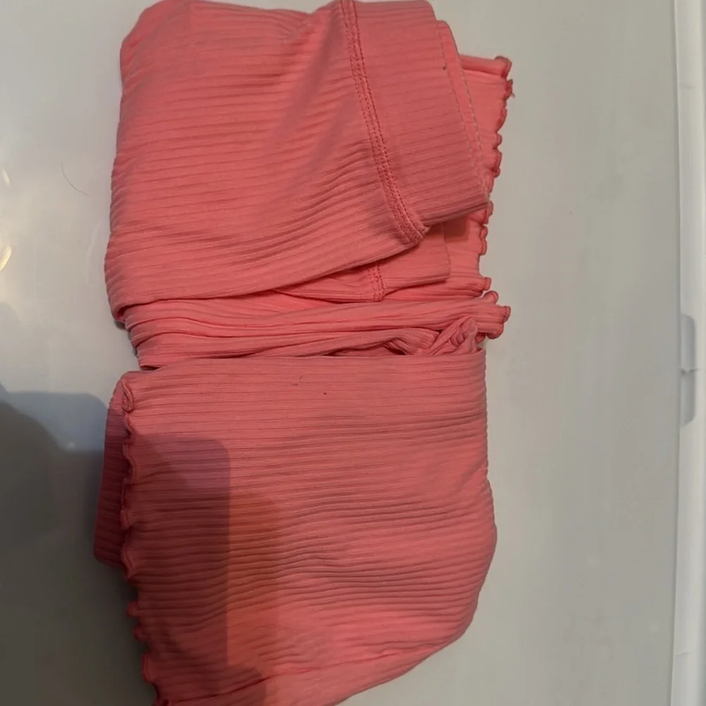 Epic Threads Girls Peachy Pink Extra Soft Leggings. Size Small